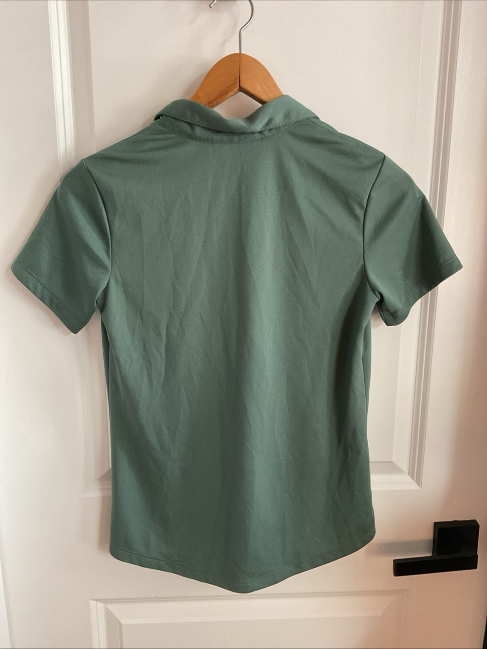 Lady Hagen - Short Sleeve Collared V-Neck Top - Sage Green - Ladies Size Small - Picture 5 of 11